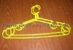 Hanger 02